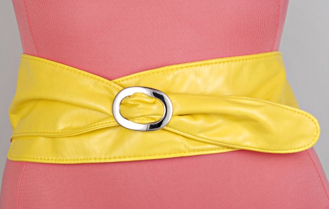 yellow tapered tip wide vinyl cinch belt with shiny oval buckle